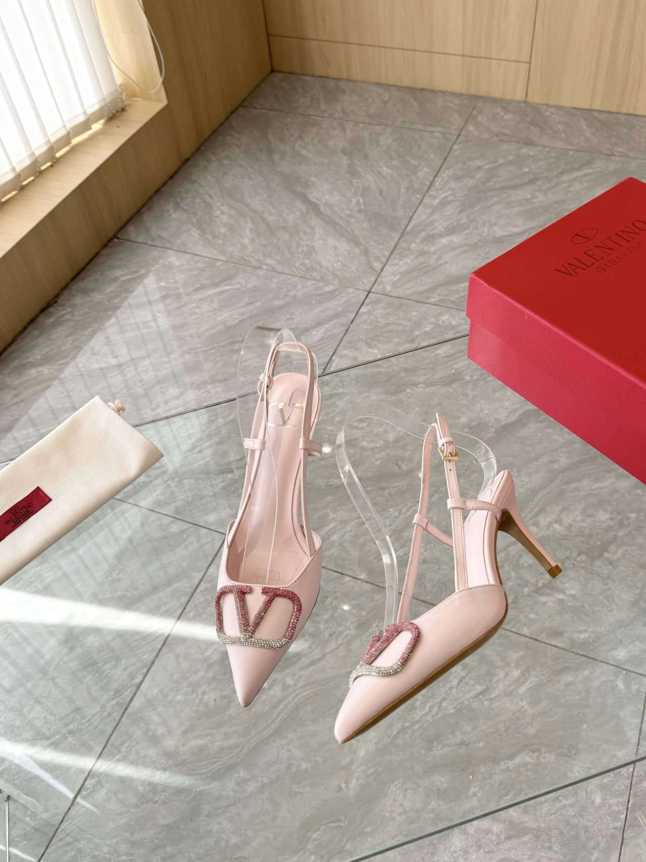 V1859ti9o 4W0S0R01QRFZXK sheepskin Heel height：7.5CM item:ET-X000A0902